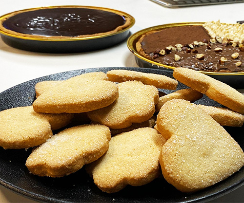 בצק פריך עוגיות סבתא ופאי שוקולד